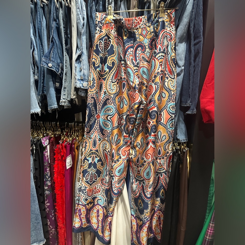 Zara Colorful Paisley pants - Picture 2 of 2
